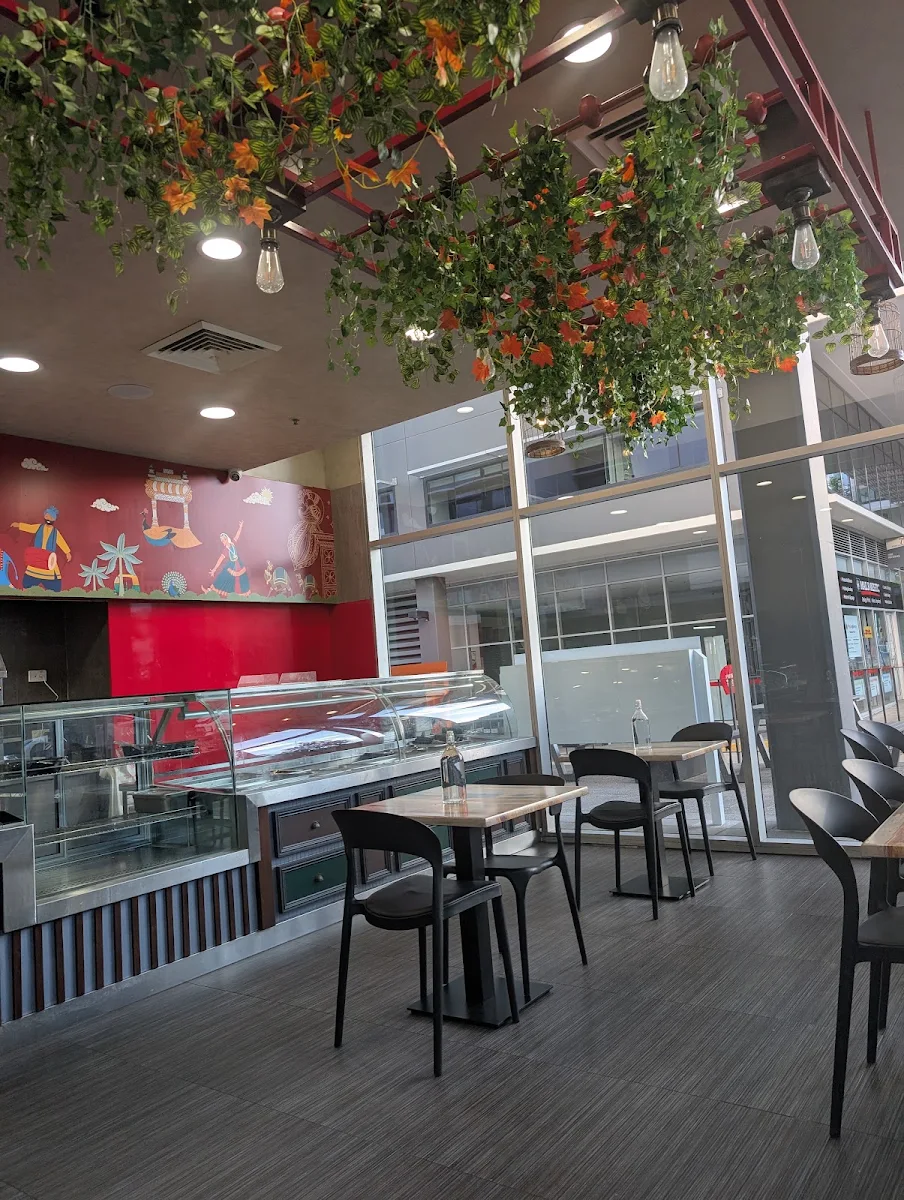 Vibe, Neelgri Cafe . Vegan & Vegetarian