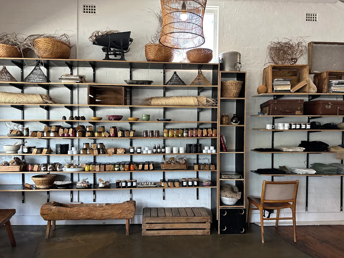Vibe, Earth Walker & Co General Store & Cafe