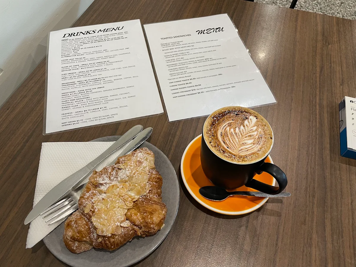 Menu, Three T's Café