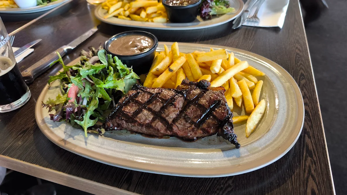 Food & drink, The Glynde Hotel
