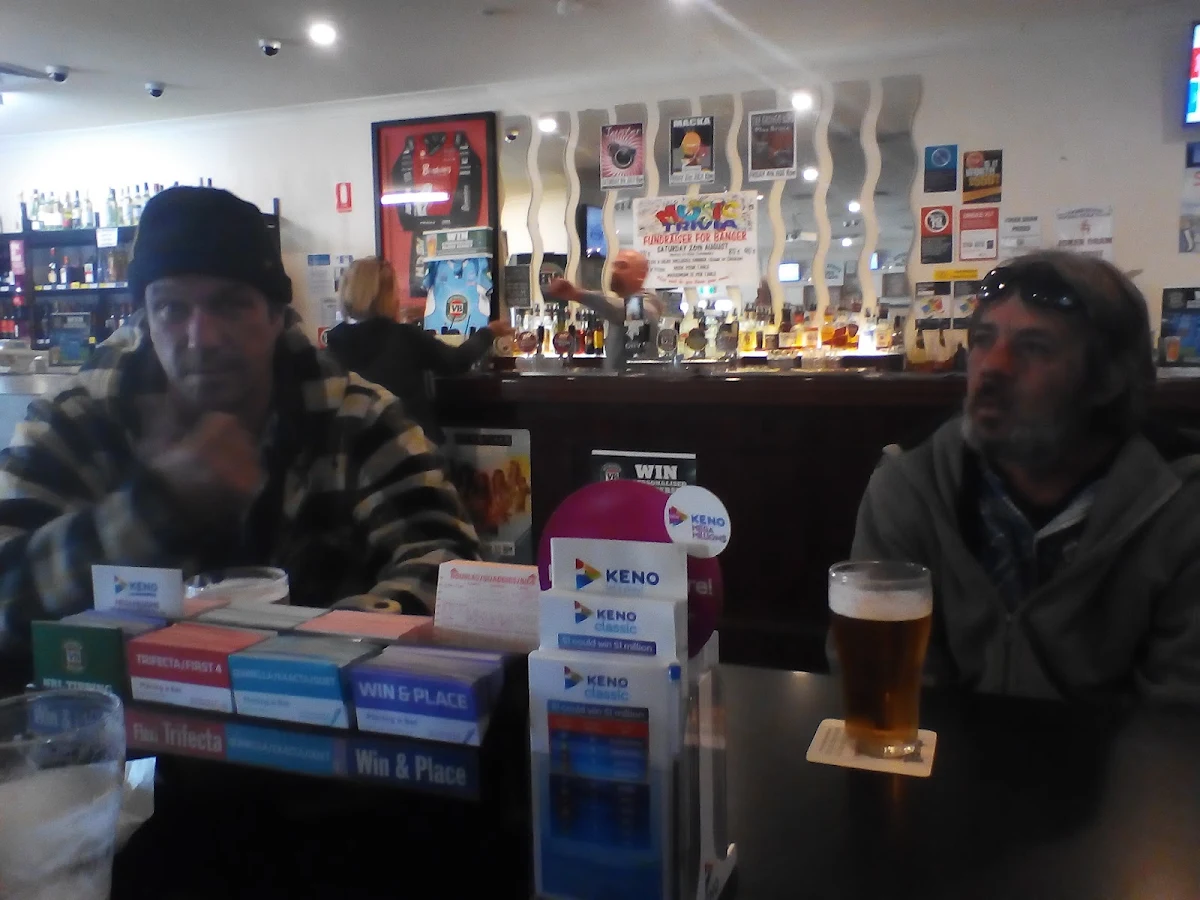 Vibe, The Cooee Hotel