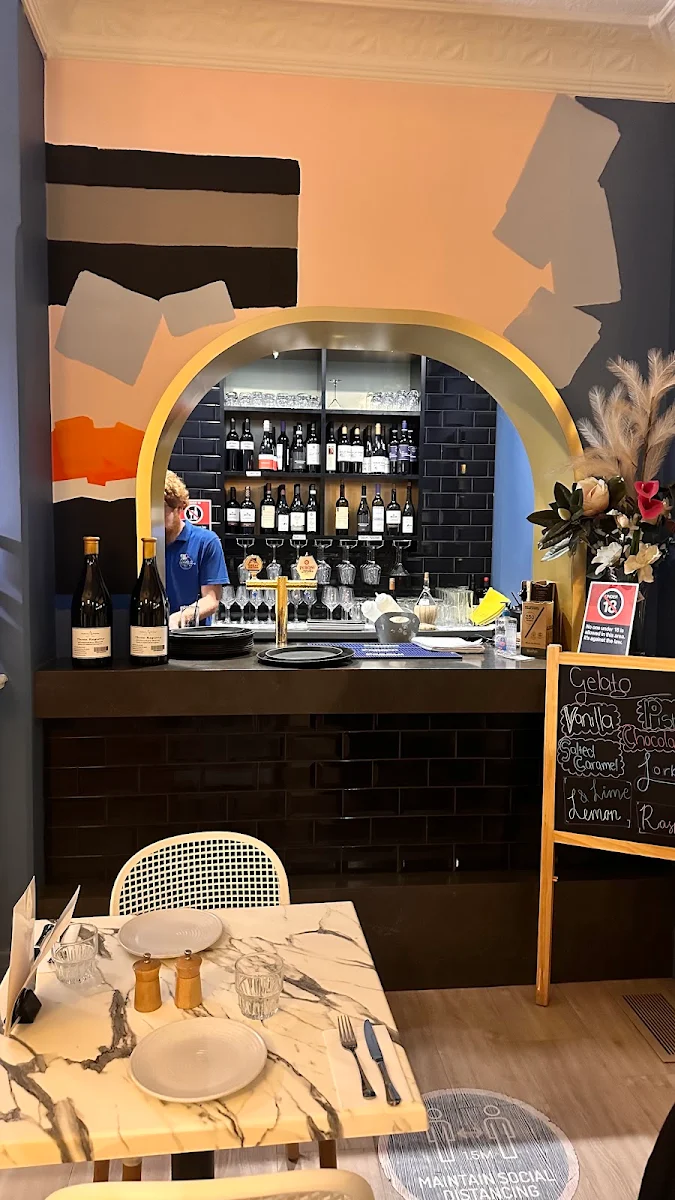 Vibe, La Milano Italian