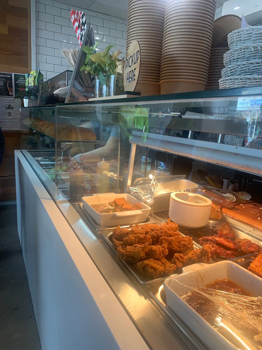 Vibe, Peddler Tuckshop