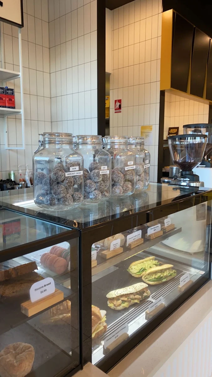 Vibe, Seven8 Coffee