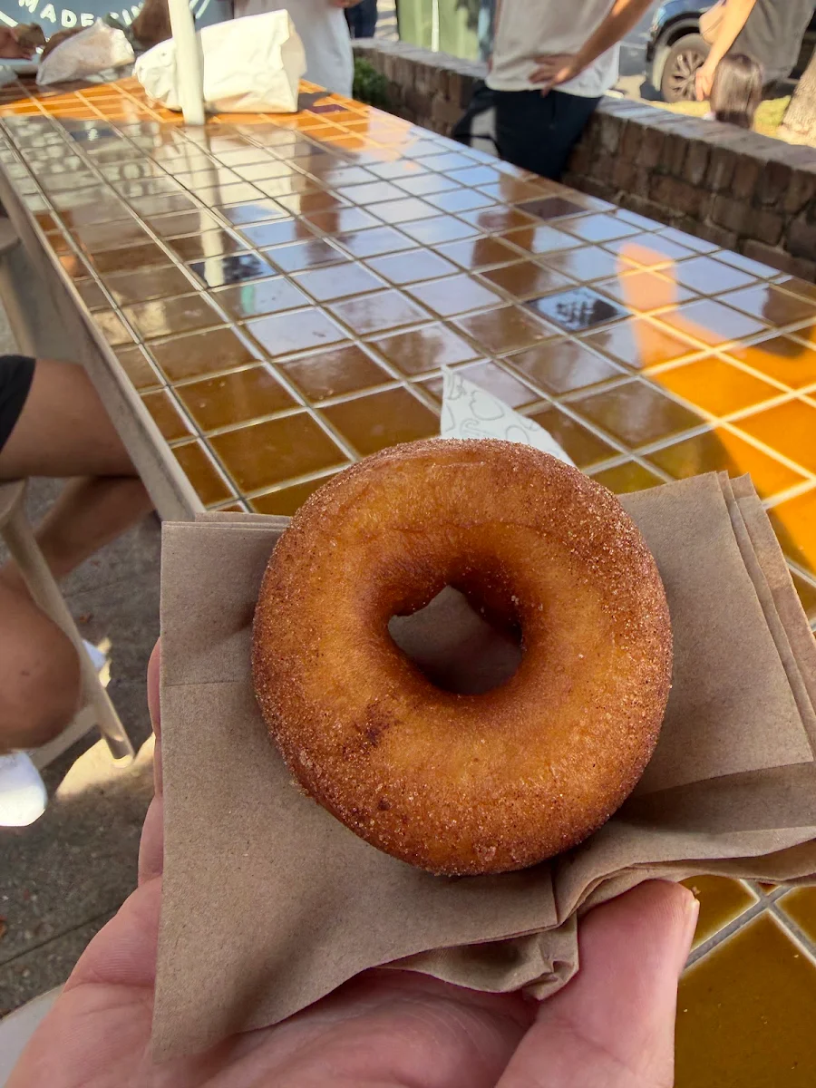 Food & drink, Berry Donut Van