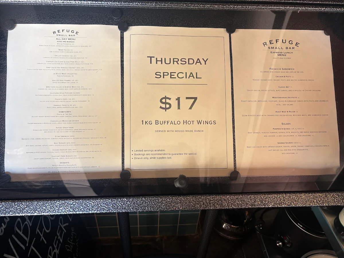 Menu, Refuge Small Bar