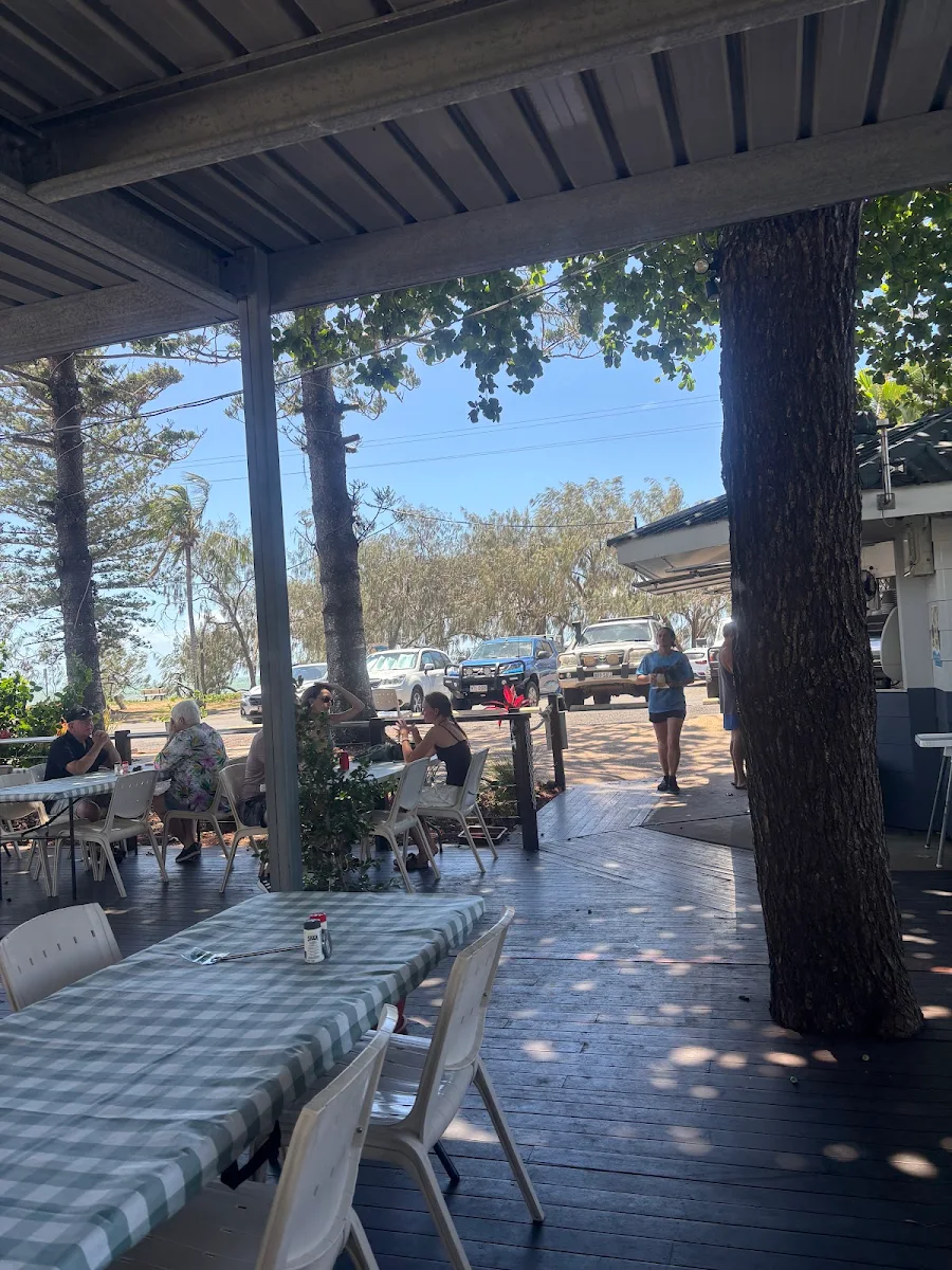 Vibe, Salty Seas Cafe
