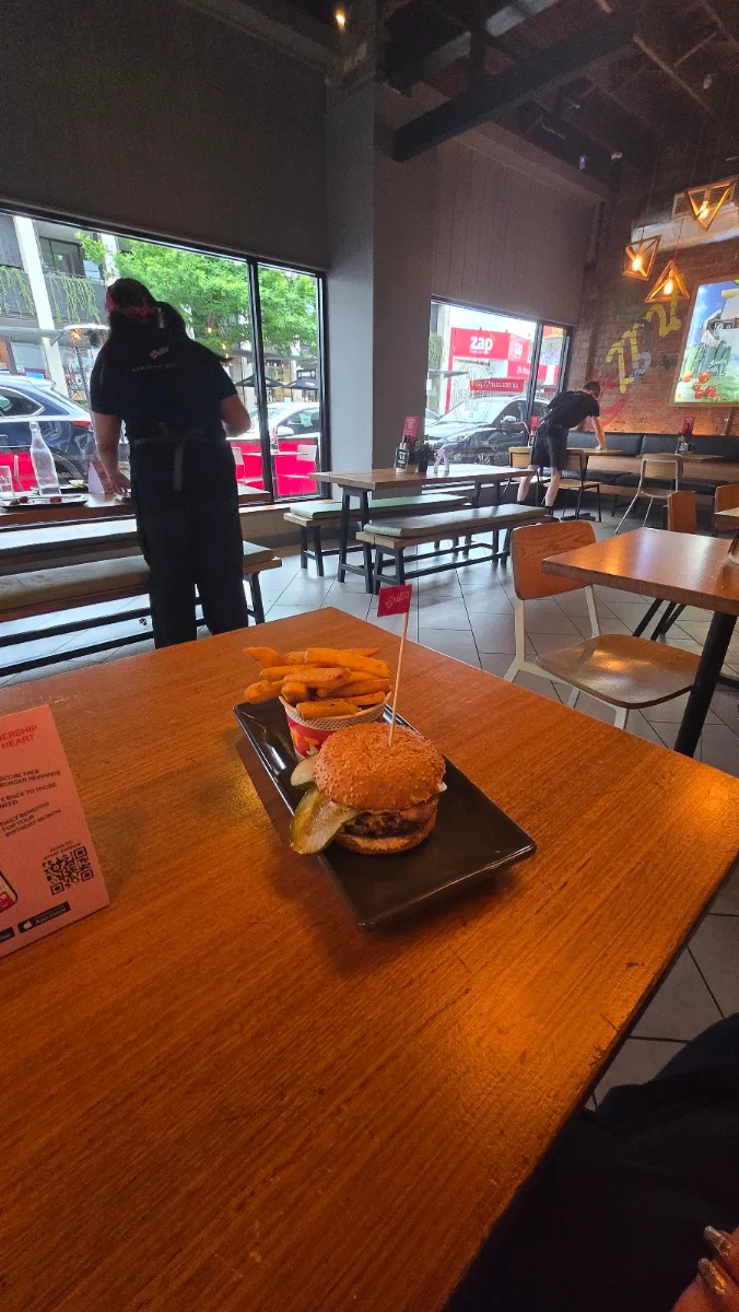 Food & drink, Grill'd Burgers - Balaclava