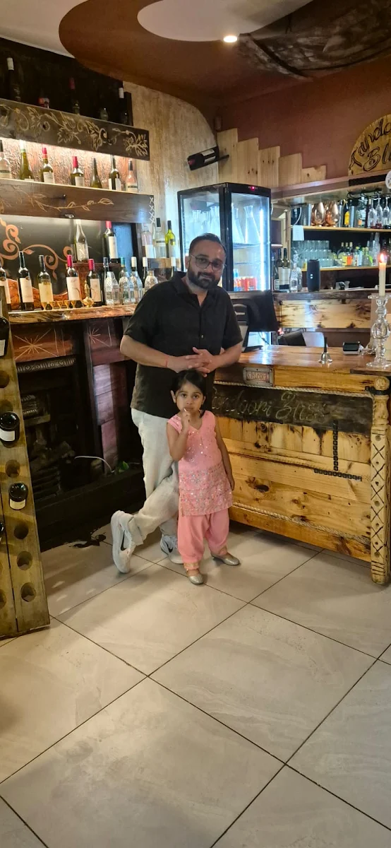 Vibe, Tandoori Bliss Indian Restaurant