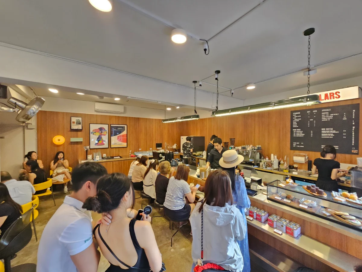 Vibe, REGULARS