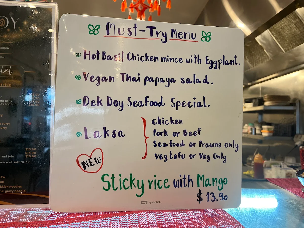 Menu, Dek Doy thai Kitchen