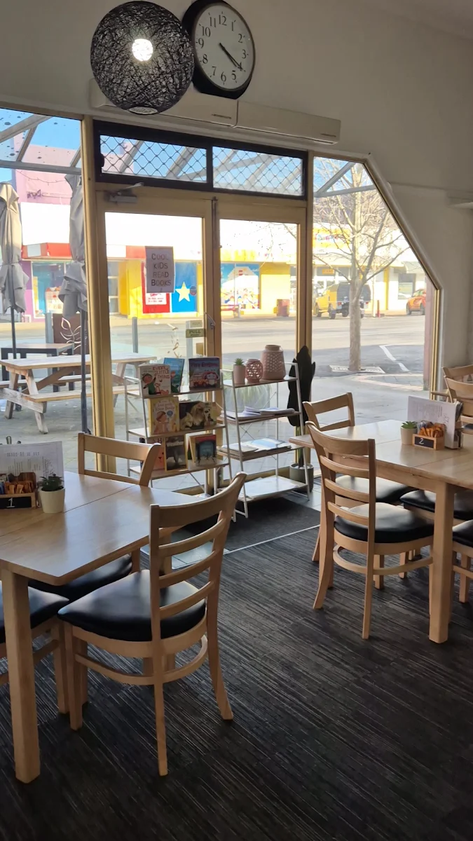 Vibe, Chickpea Cafe