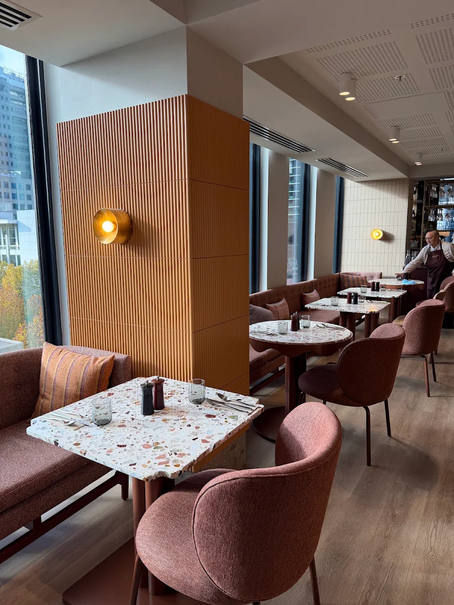 Vibe, FOUNDRY KITCHEN and BAR