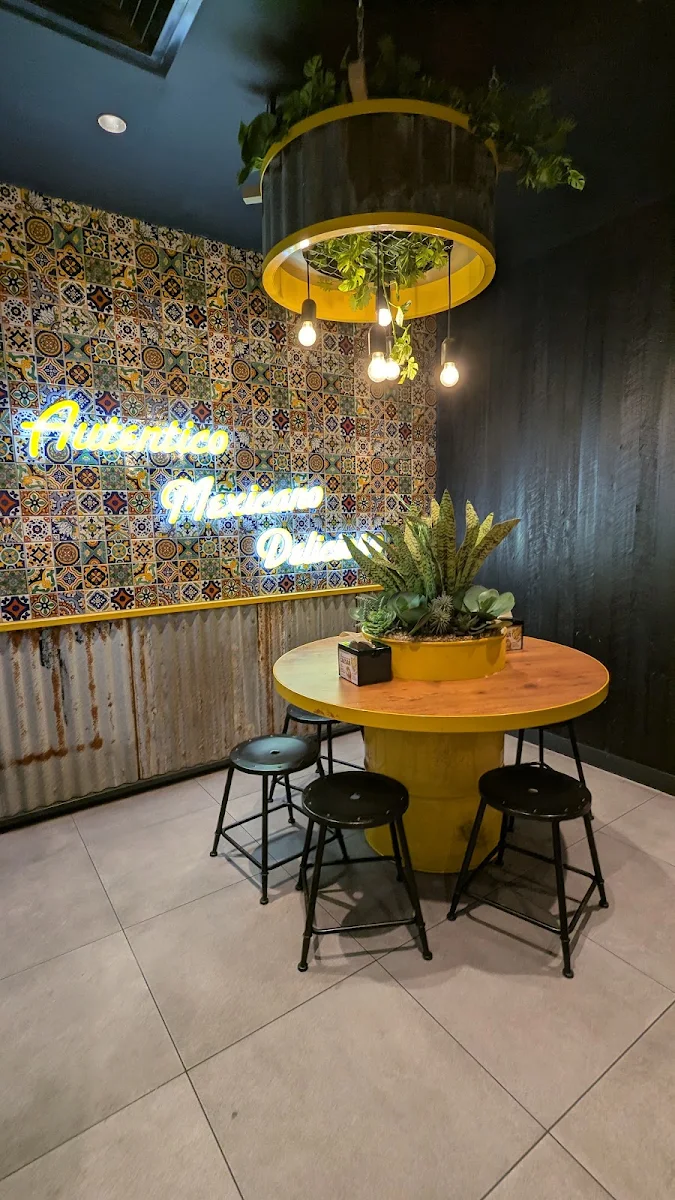 Vibe, Guzman y Gomez - 260 Flinders St