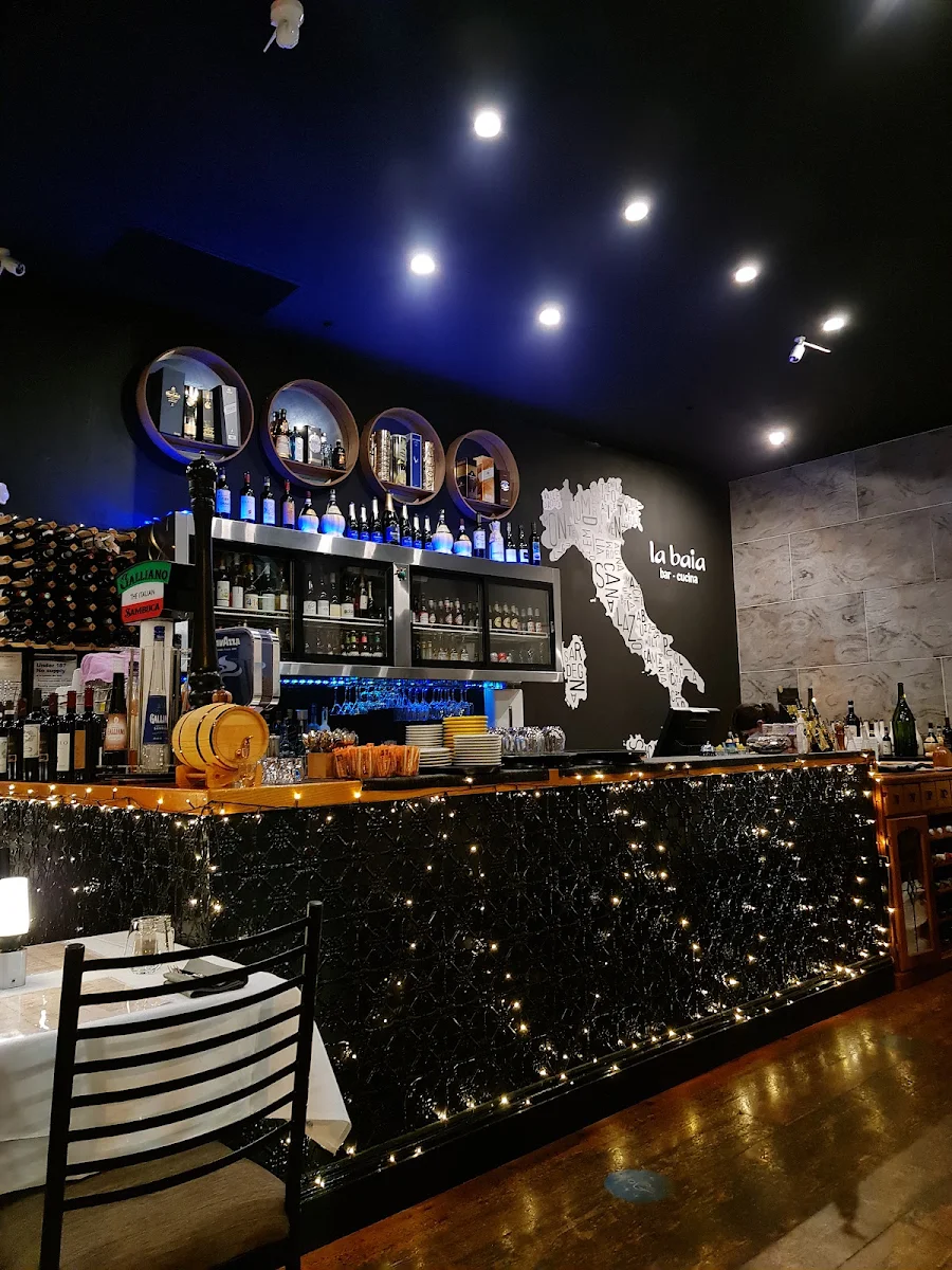 Vibe, La Baia Bar Cucina