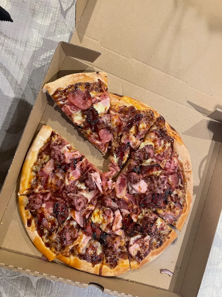 Food & drink, Woody's Pizza