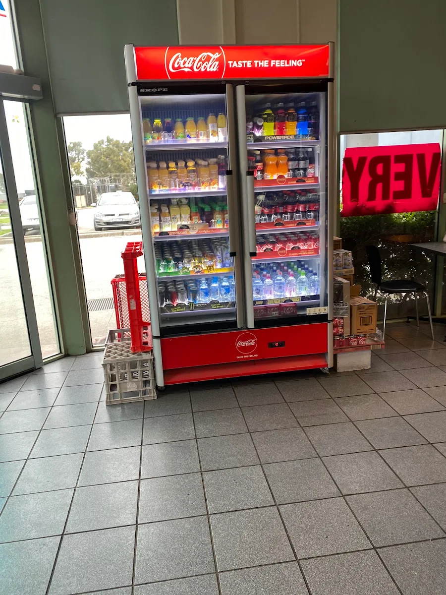 Vibe, Woodlands Cafe & Takeaway