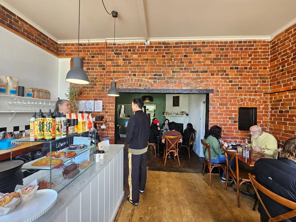 Vibe, Cornerstone Cafe