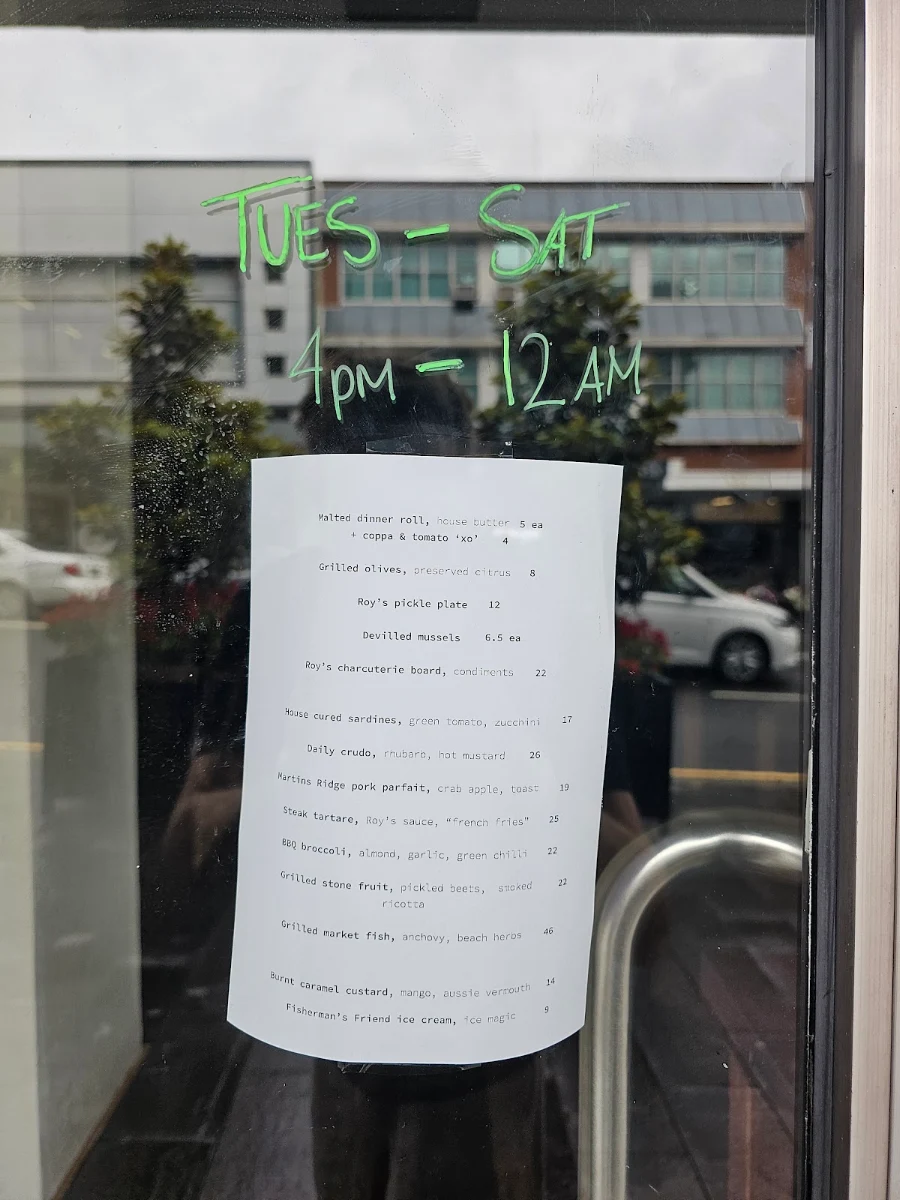 Menu, Roy's Restobar