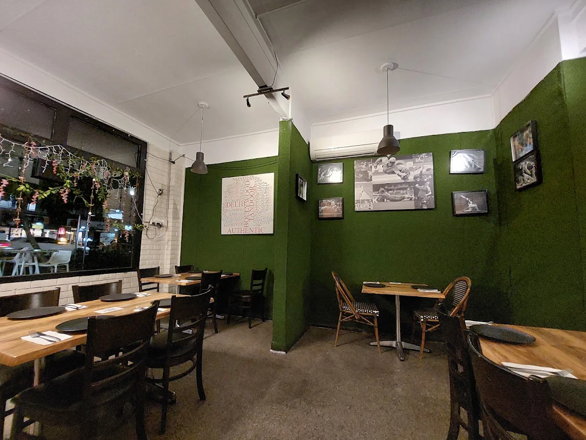 Vibe, 5911 Indian cuisine