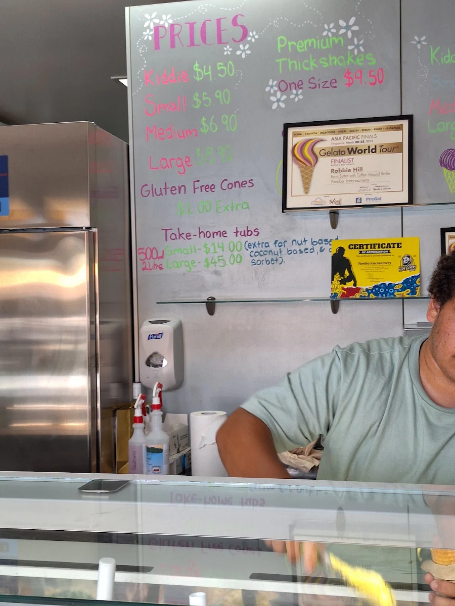 Menu, Yamba Icecreamery