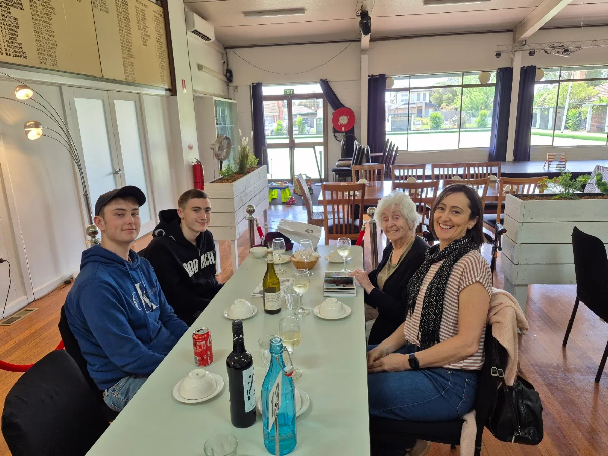 Vibe, Glenroy Star Restaurant