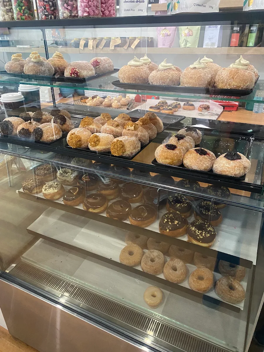 Vibe, Homeground Cafe/Boutique Bakery
