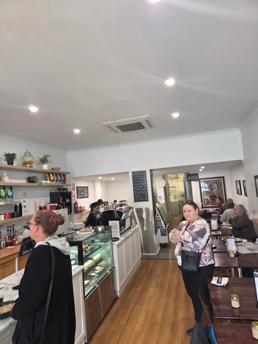 Vibe, Homeground Cafe/Boutique Bakery