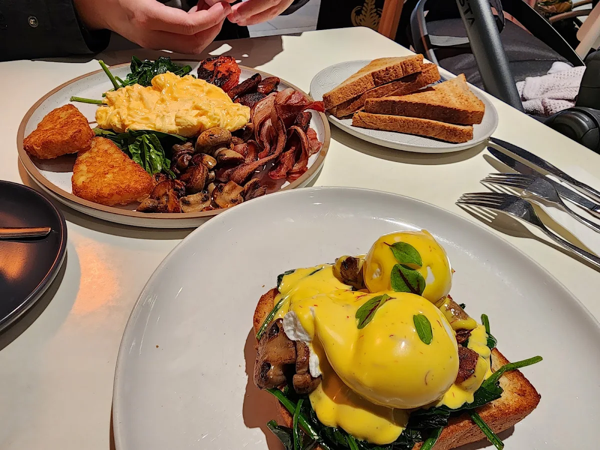 Food & drink, Philos Cafe