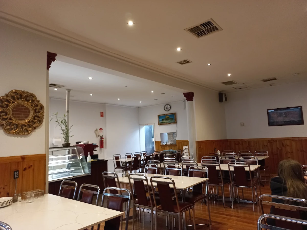 Vibe, Middle Eastern Restaurant