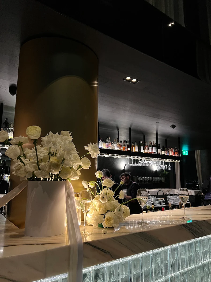 Vibe, Strato Melbourne - Bar and Restaurant
