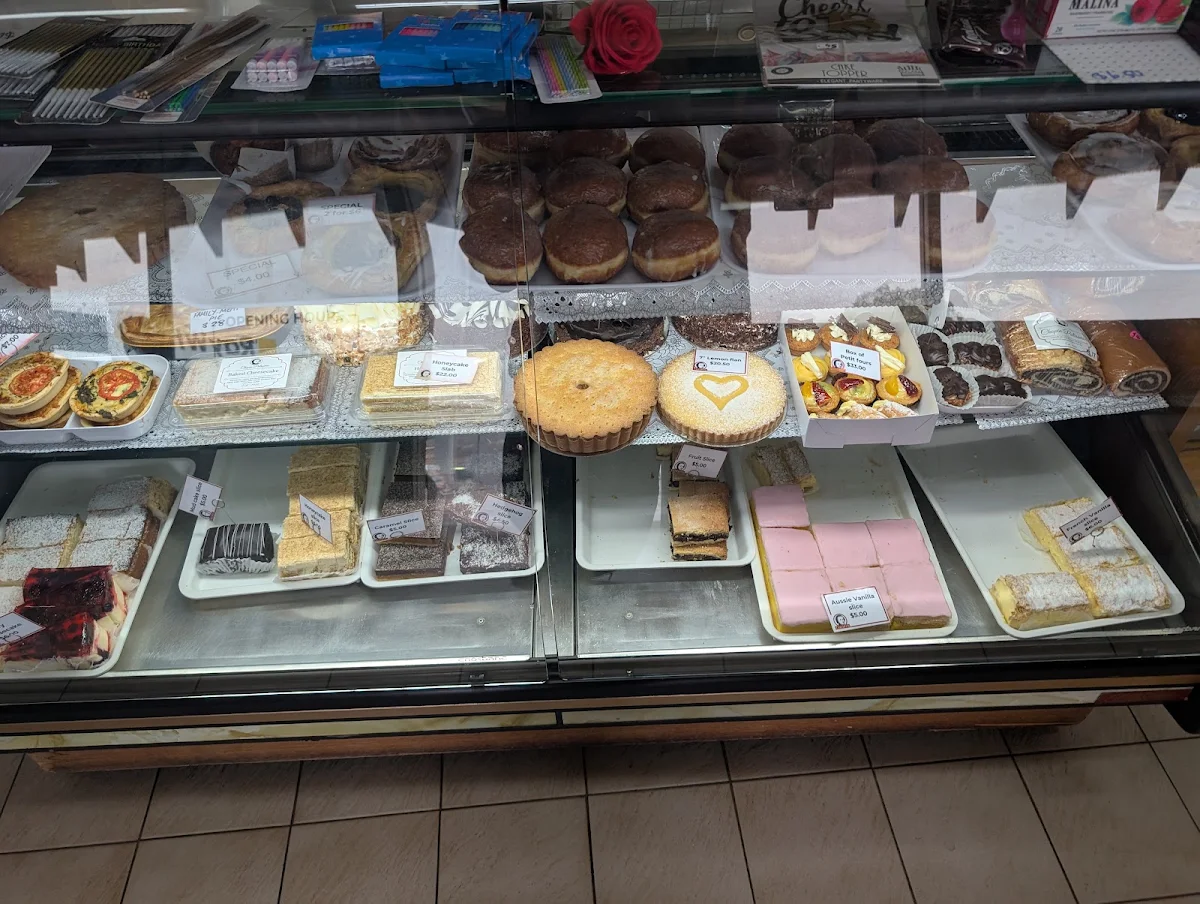 Vibe, Chopin Patisserie