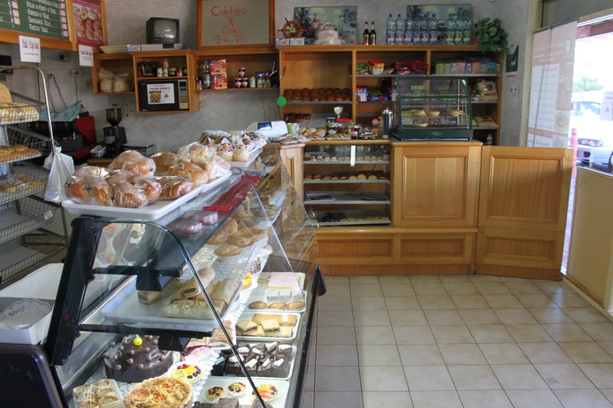 Vibe, Chopin Patisserie
