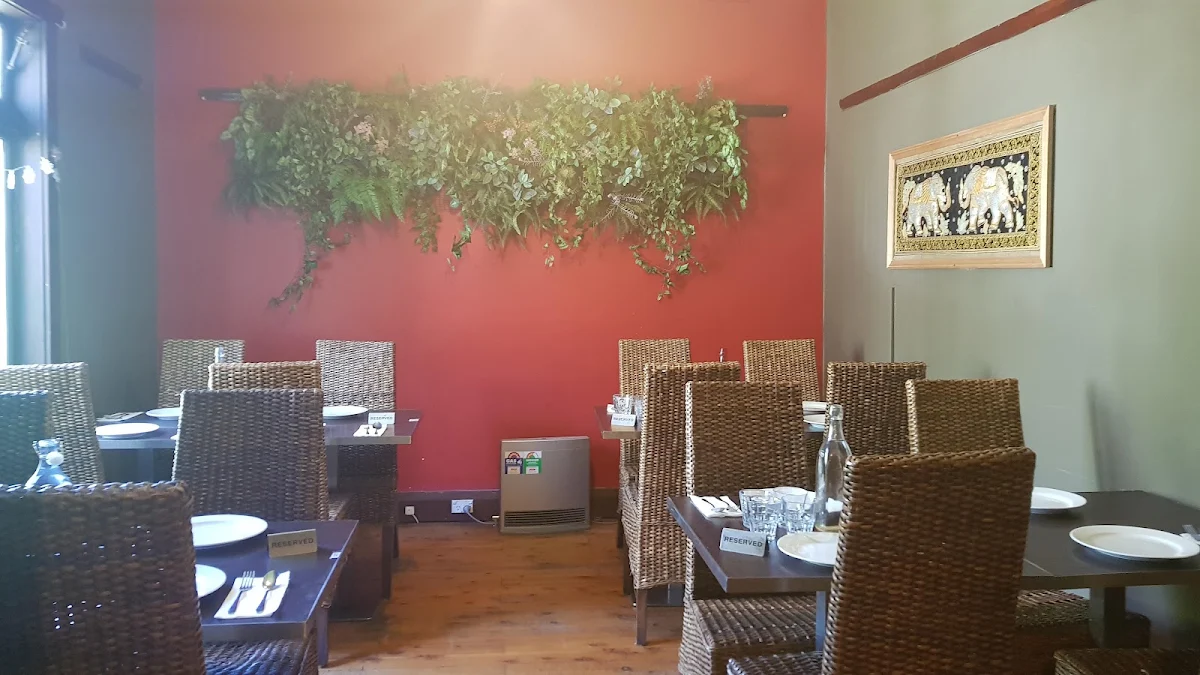 Vibe, Leura Thai house