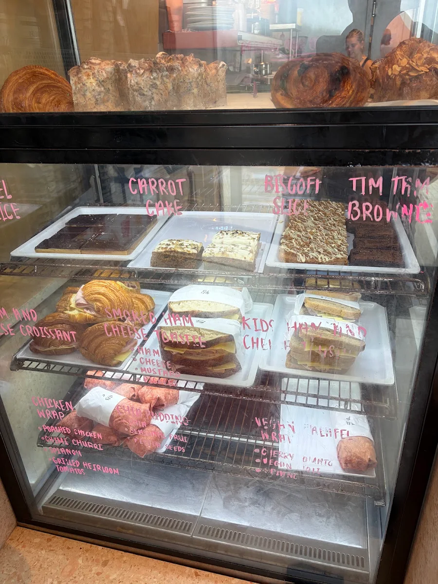 Vibe, The Brightside Cafe