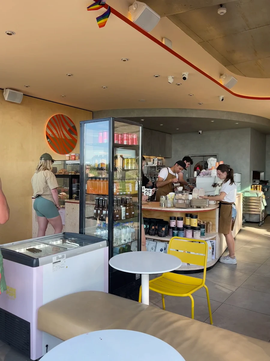 Vibe, The Brightside Cafe
