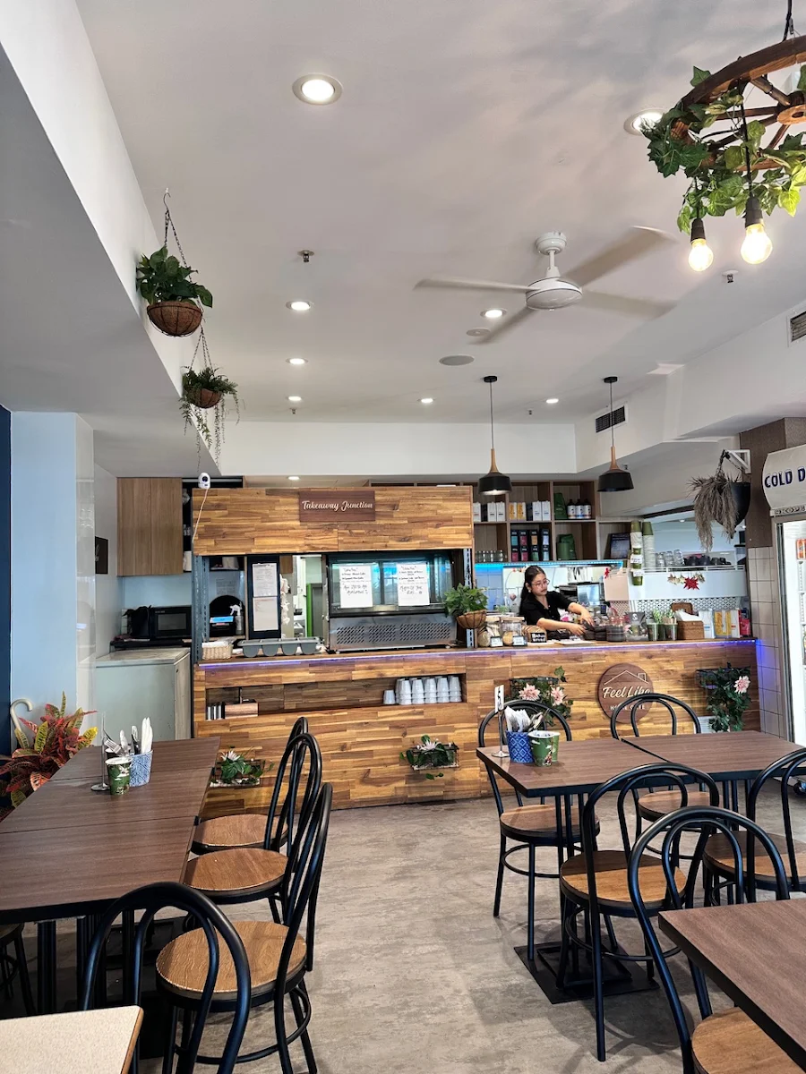Vibe, Feel Like Home Cafe