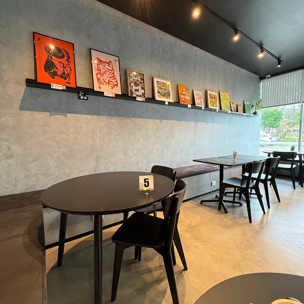 Vibe, Hikari Japanese Kitchen & Cafe