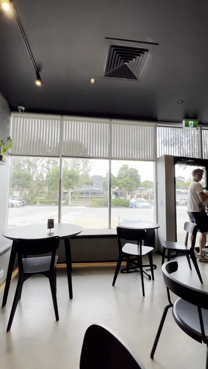Vibe, Hikari Japanese Kitchen & Cafe