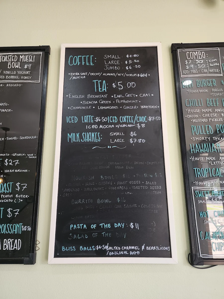 Menu, CHRISELLE'S GOURMET EATERY
