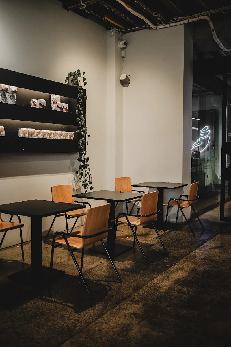 Vibe, Veneziano Coffee Roasters Surry Hills