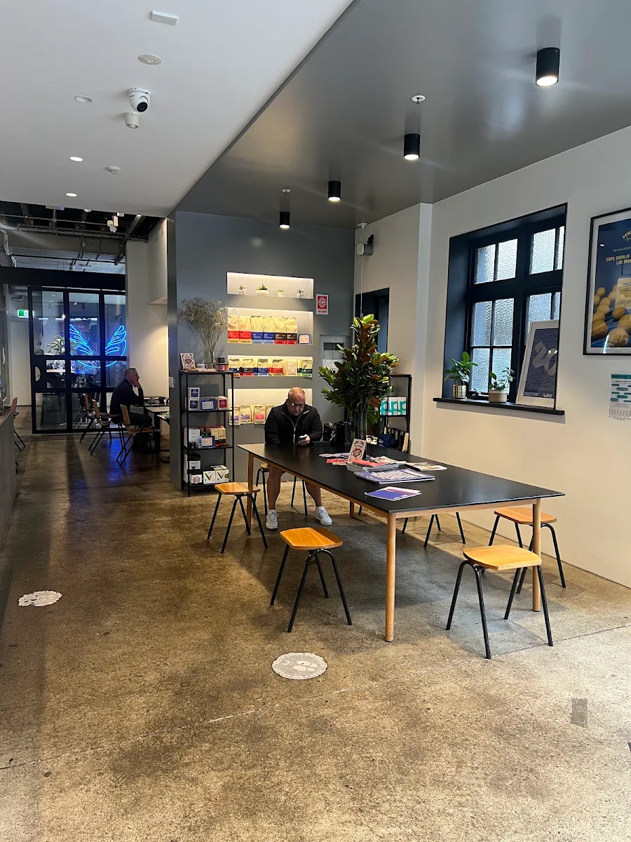 Vibe, Veneziano Coffee Roasters Surry Hills