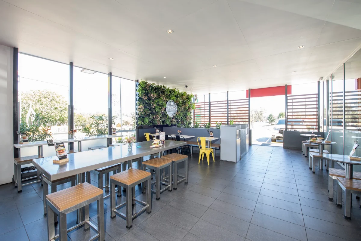 Vibe, McDonald's Chinchilla