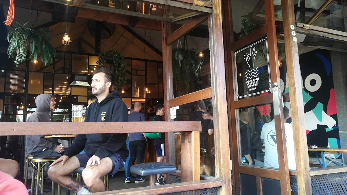 Vibe, The Vic Bar
