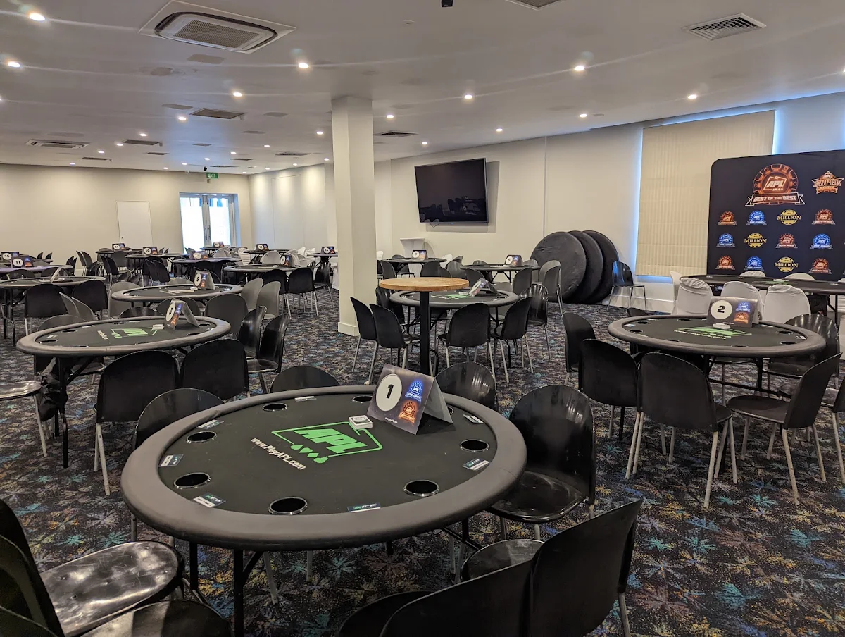 Vibe, The Bridge Hotel Mordialloc