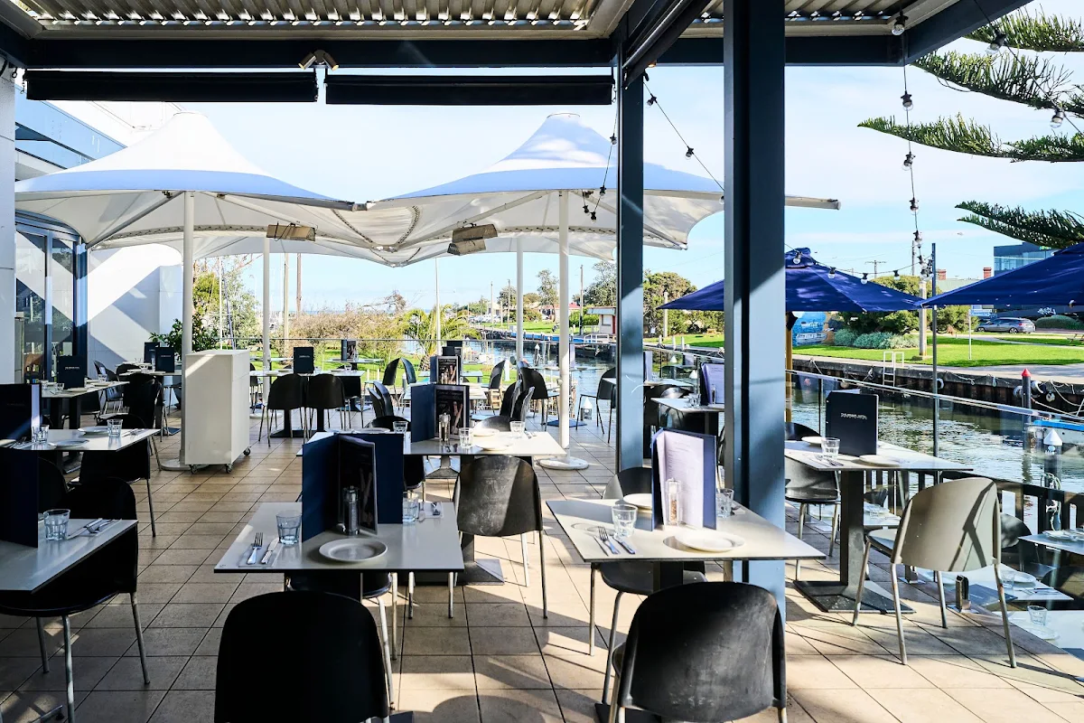 Vibe, The Bridge Hotel Mordialloc