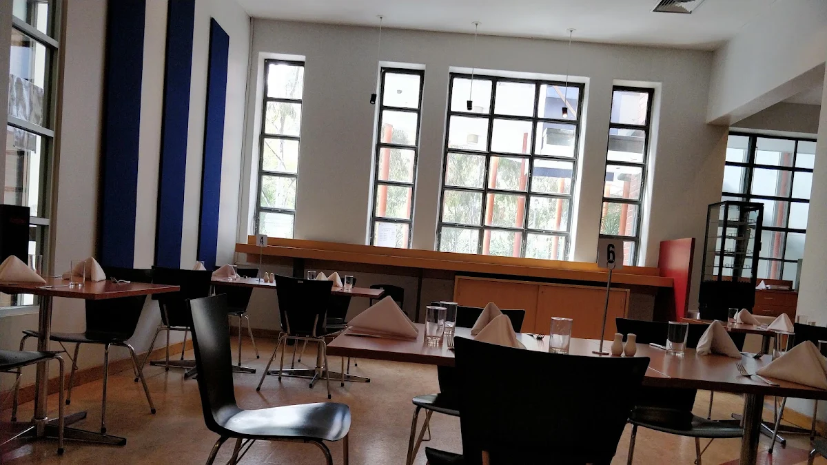 Vibe, Angliss Bistro