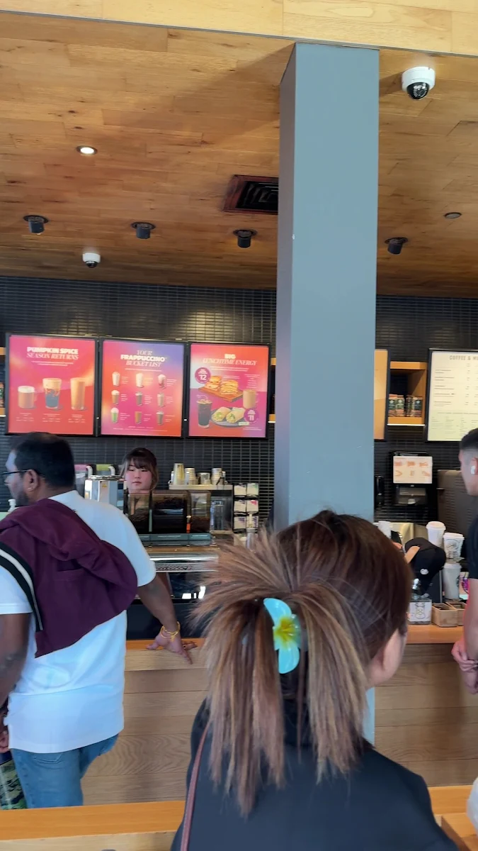 Vibe, Starbucks Manly
