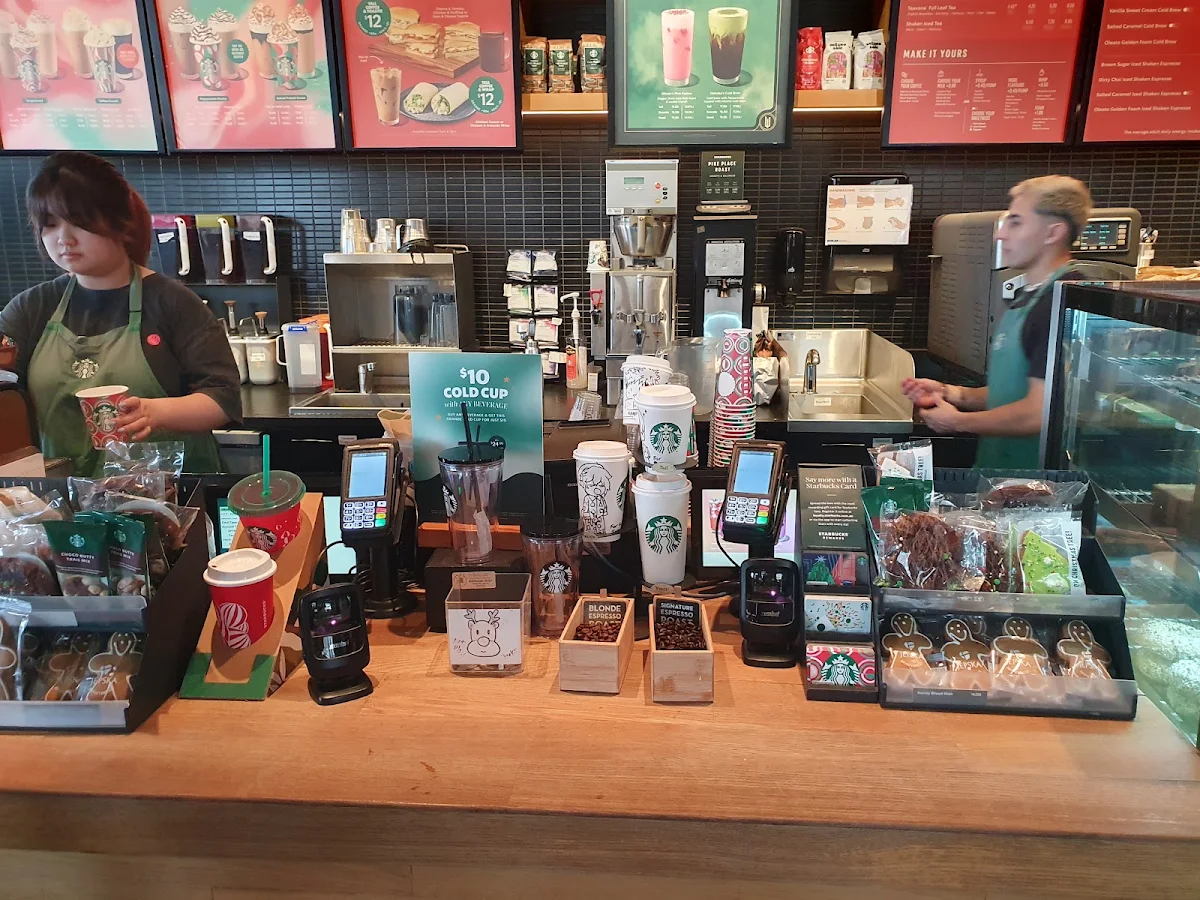Vibe, Starbucks Manly