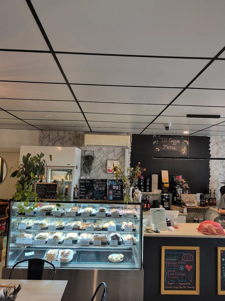 Vibe, TJ's Coffee
